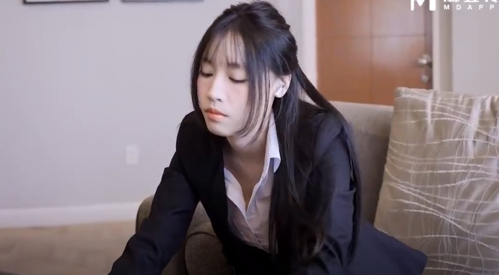 Trưởng phòng xinh quá cho anh chén cái nhé Su Chang